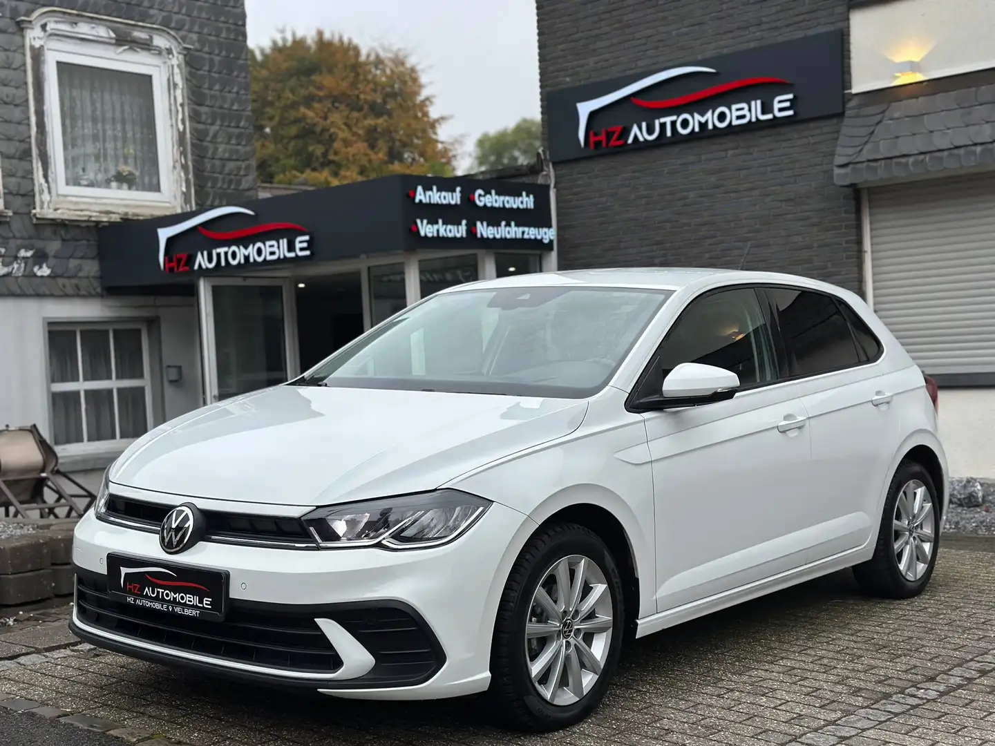 Volkswagen Polo 1.0 Life*SPURH.*TEMP*NAVI*LED*PDC*SHZ*APPLE Weiß - 1