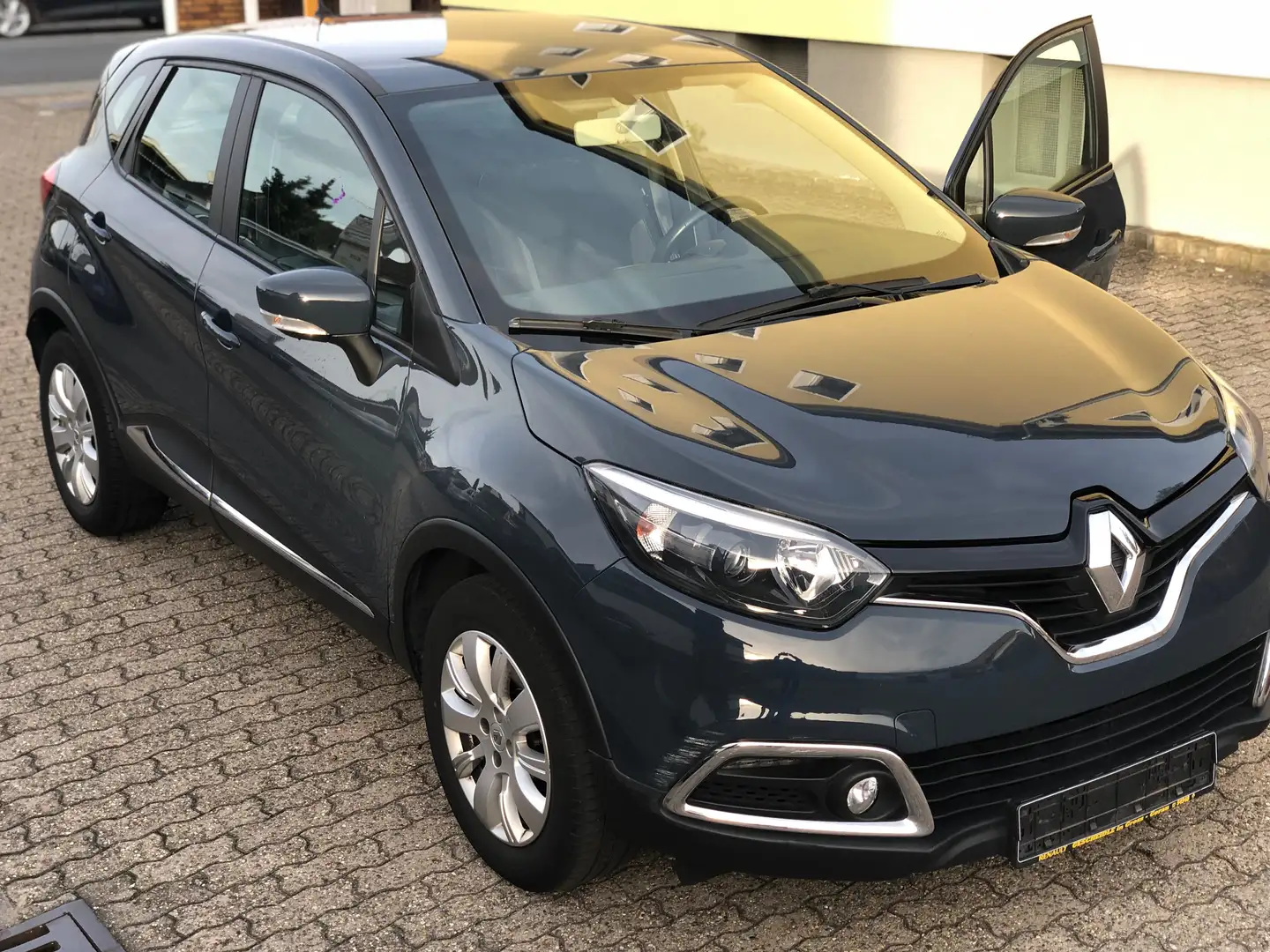 Renault Captur Captur ENERGY TCe 90 Start Grau - 1