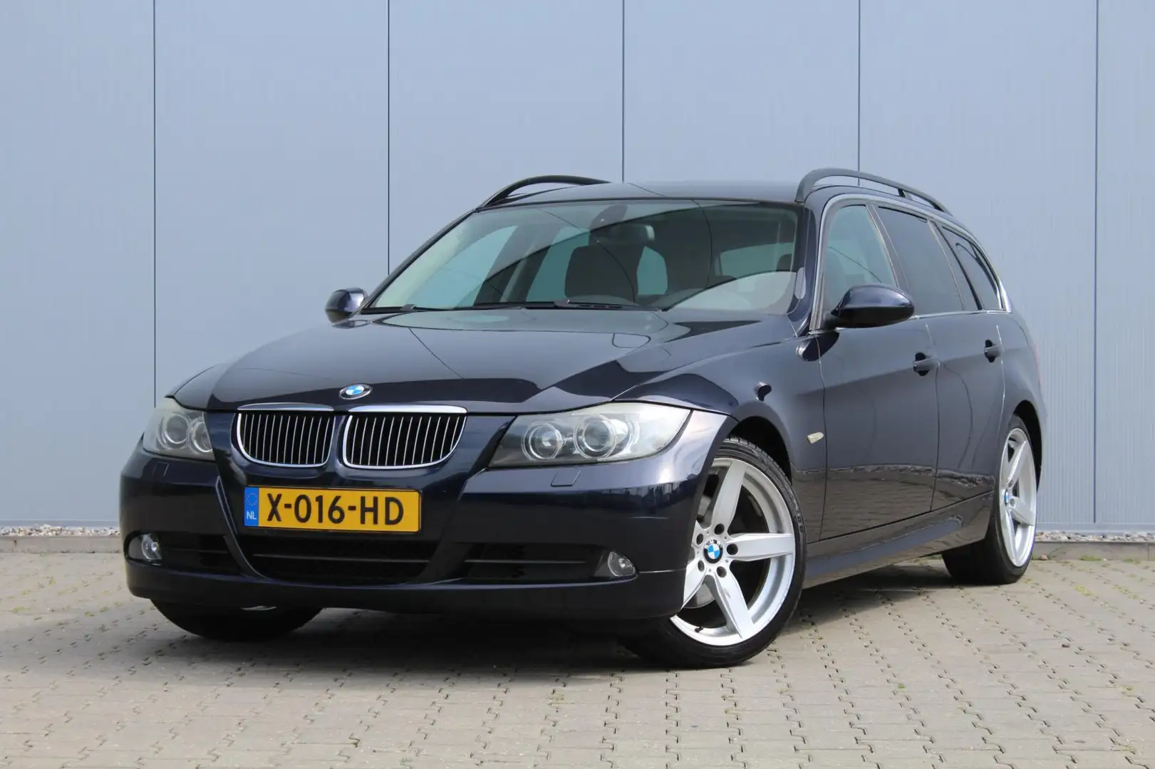 BMW 325 3-serie Touring 325i Business Line | Automaat | St Blue - 1