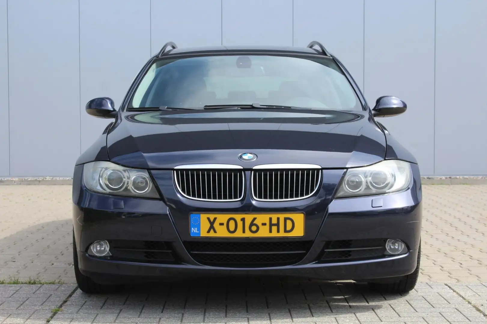 BMW 325 3-serie Touring 325i Business Line | Automaat | St Blue - 2