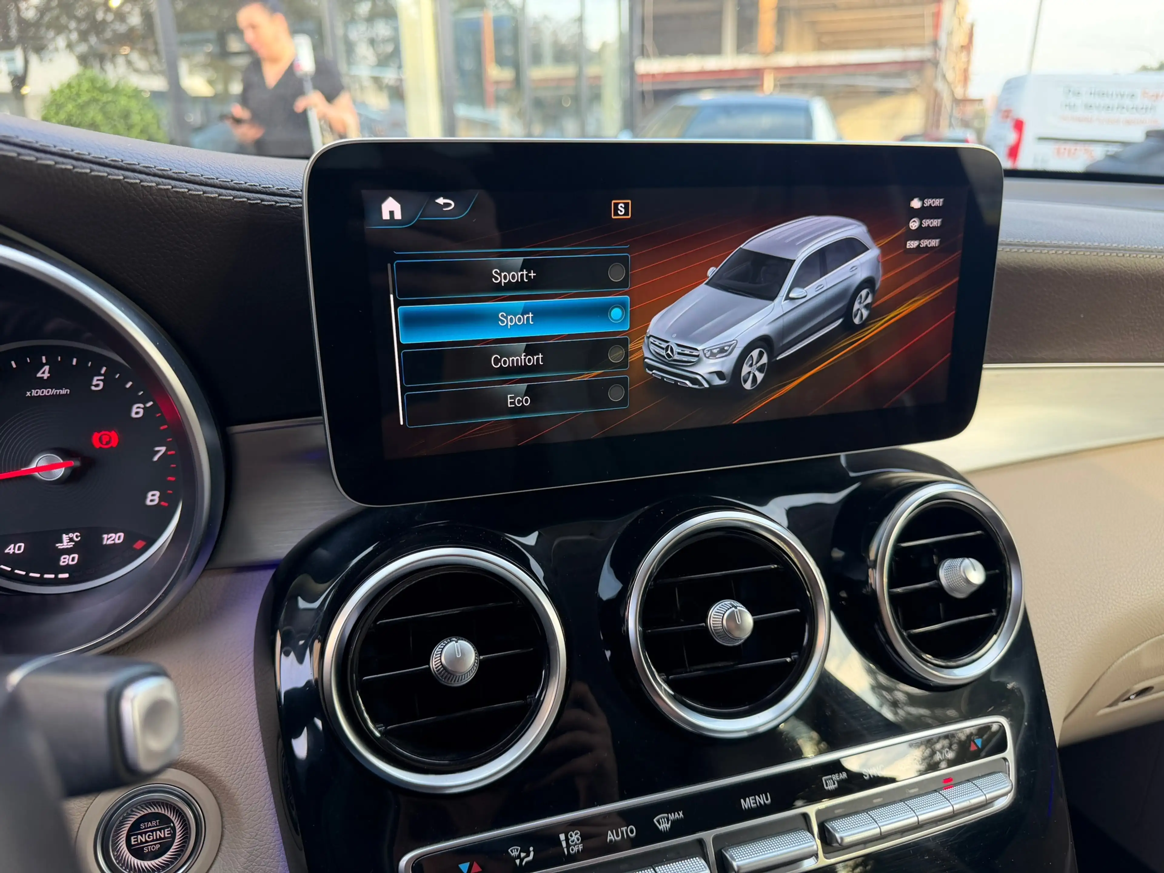 Mercedes-Benz GLC 200 Premium Plus Leder|Keyless|Led|Carplay — photo 16
