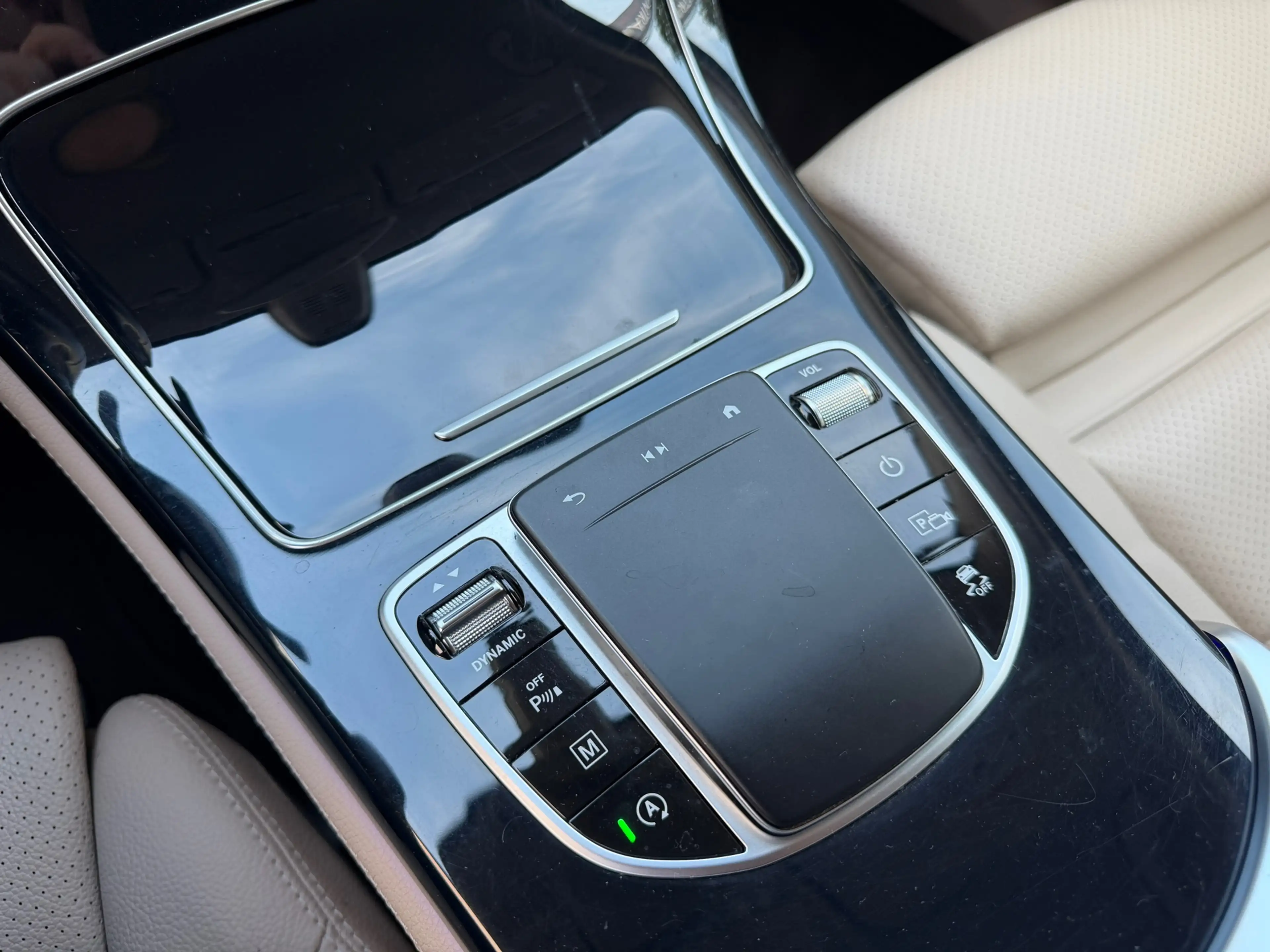 Mercedes-Benz GLC 200 Premium Plus Leder|Keyless|Led|Carplay — photo 11