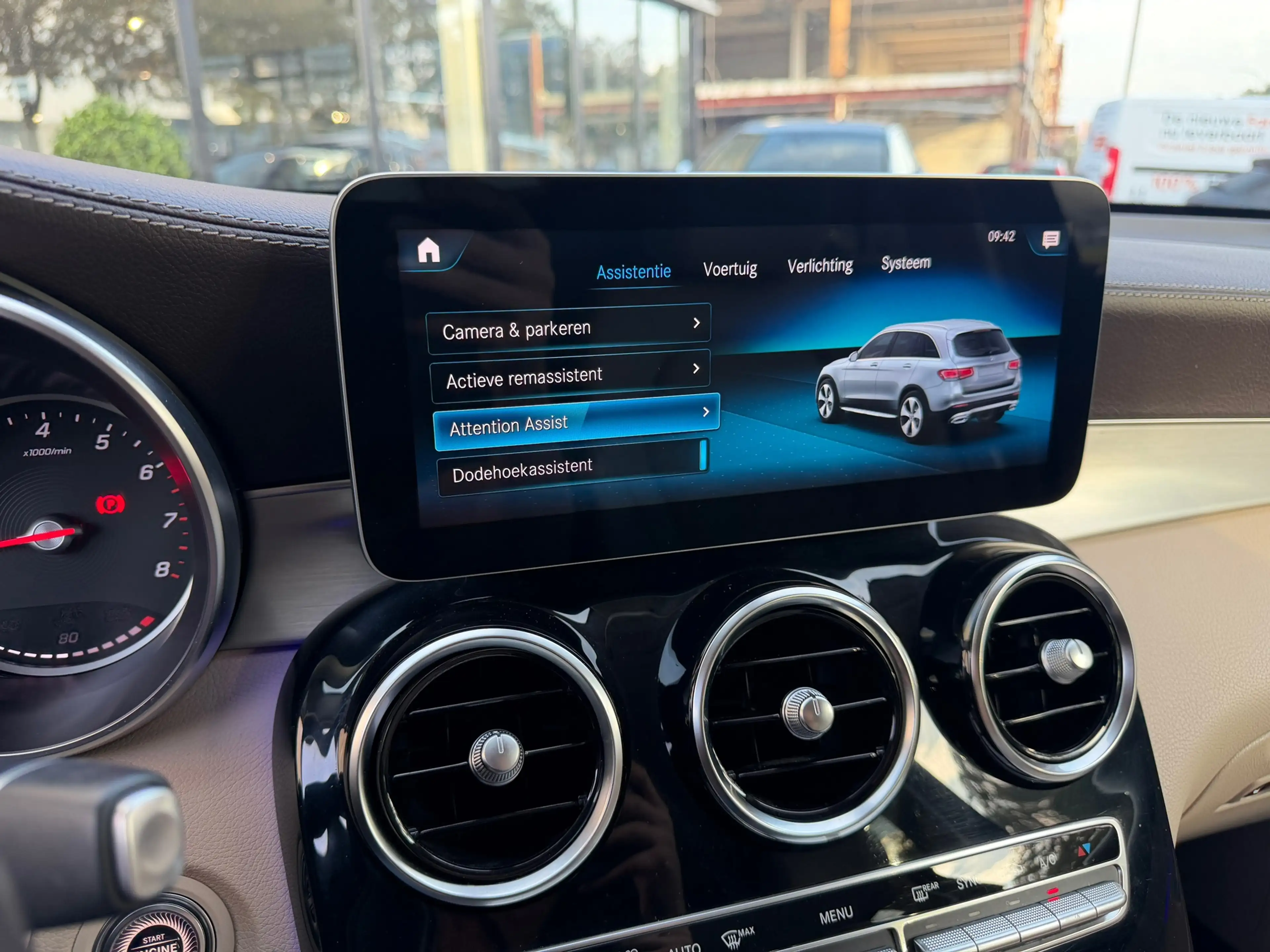 Mercedes-Benz GLC 200 Premium Plus Leder|Keyless|Led|Carplay — photo 9