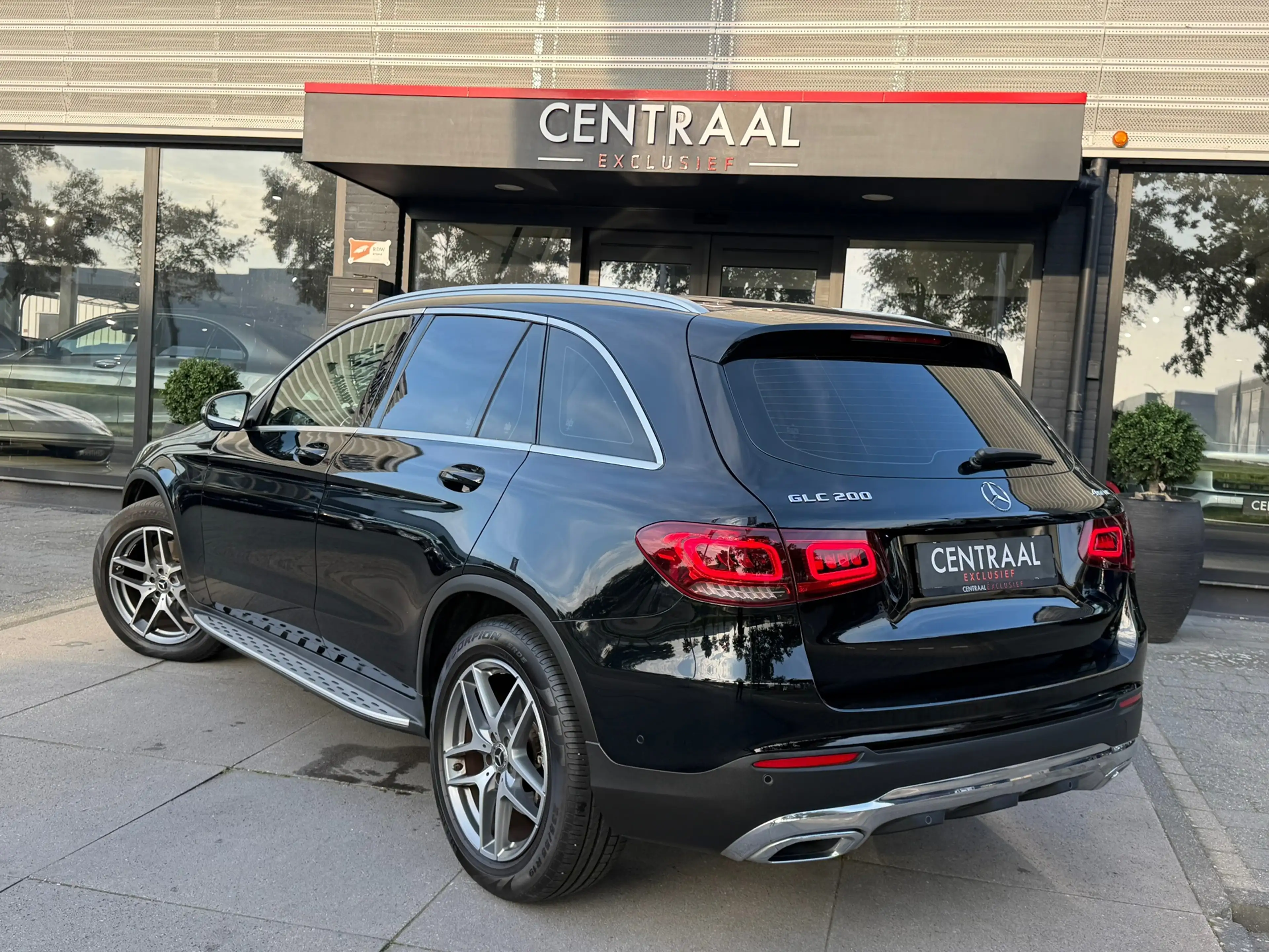 Mercedes-Benz GLC 200 Premium Plus Leder|Keyless|Led|Carplay — photo 4