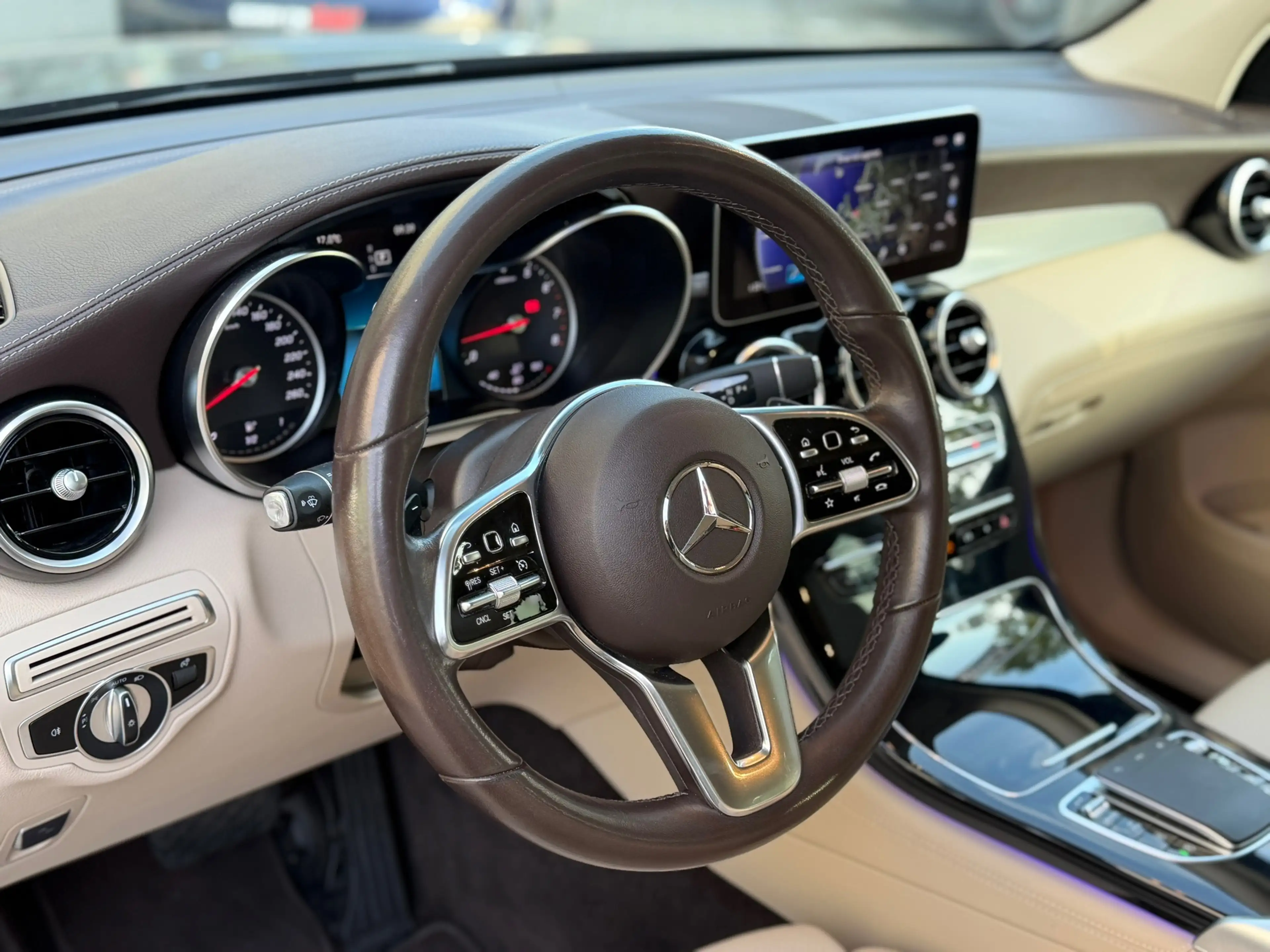 Mercedes-Benz GLC 200 Premium Plus Leder|Keyless|Led|Carplay — photo 17
