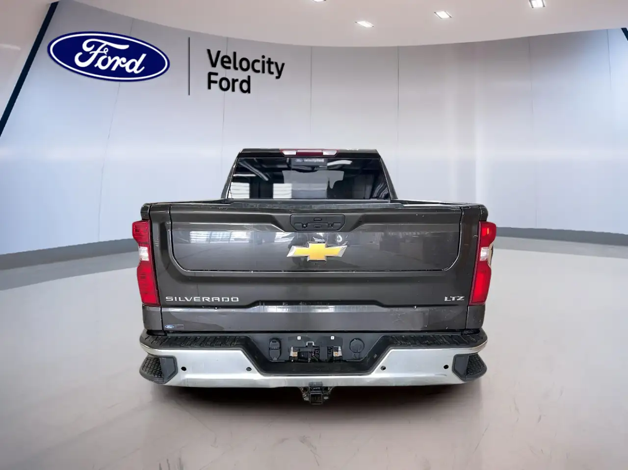 Chevrolet Silverado 1500 снимка Chevrolet Silverado 1500