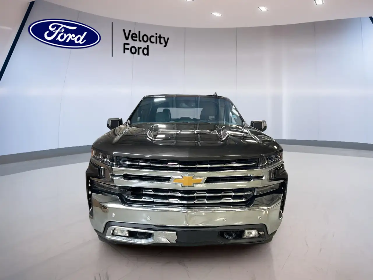 Chevrolet Silverado 1500 снимка Chevrolet Silverado 1500