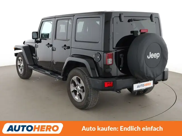 Jeep Wrangler view 4