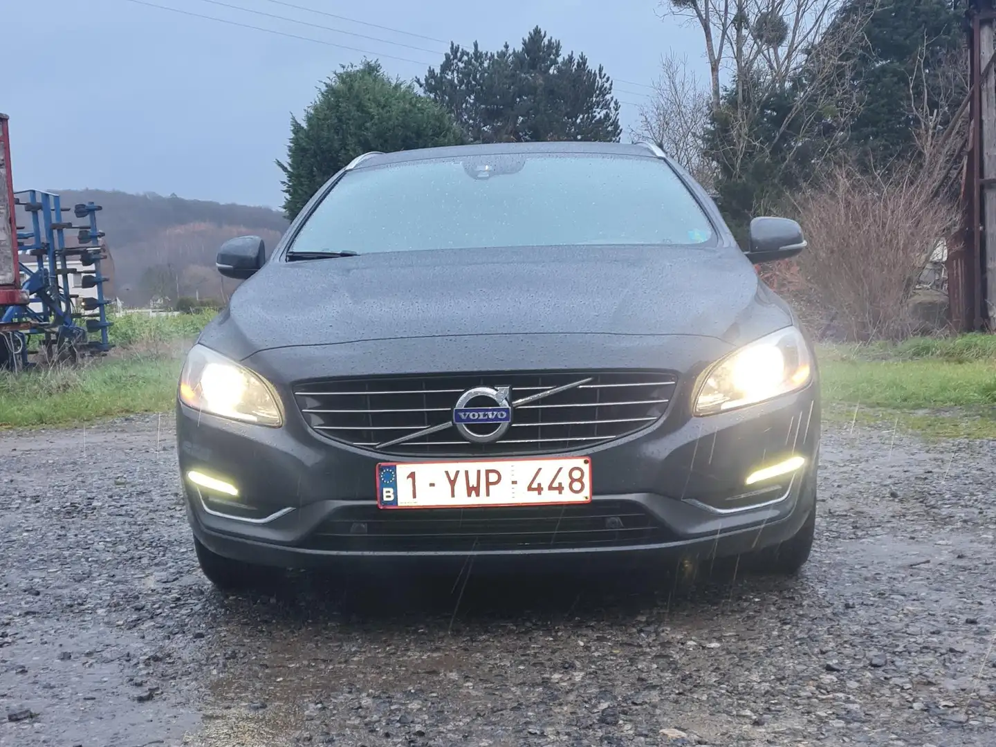 Volvo V60 V60 2.0 D4 Summum Geartronic Gris - 2