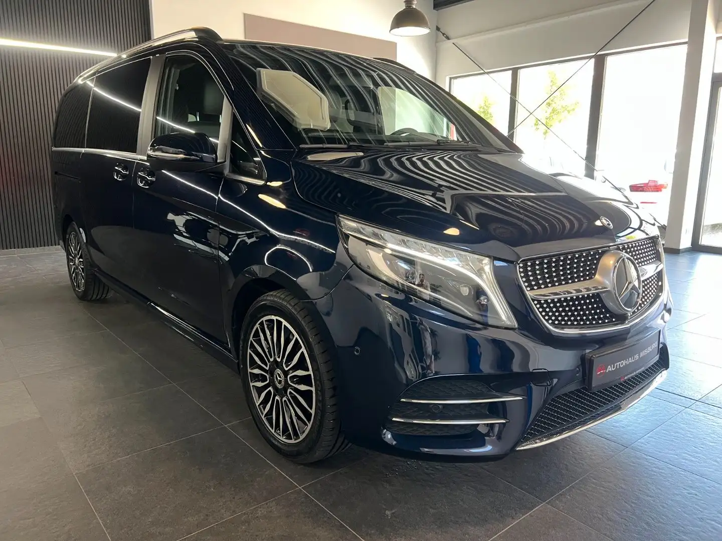 Mercedes-Benz V 300 d LANG AMG Line/Burmester+Led+Kamera+Leder Bleu - 2