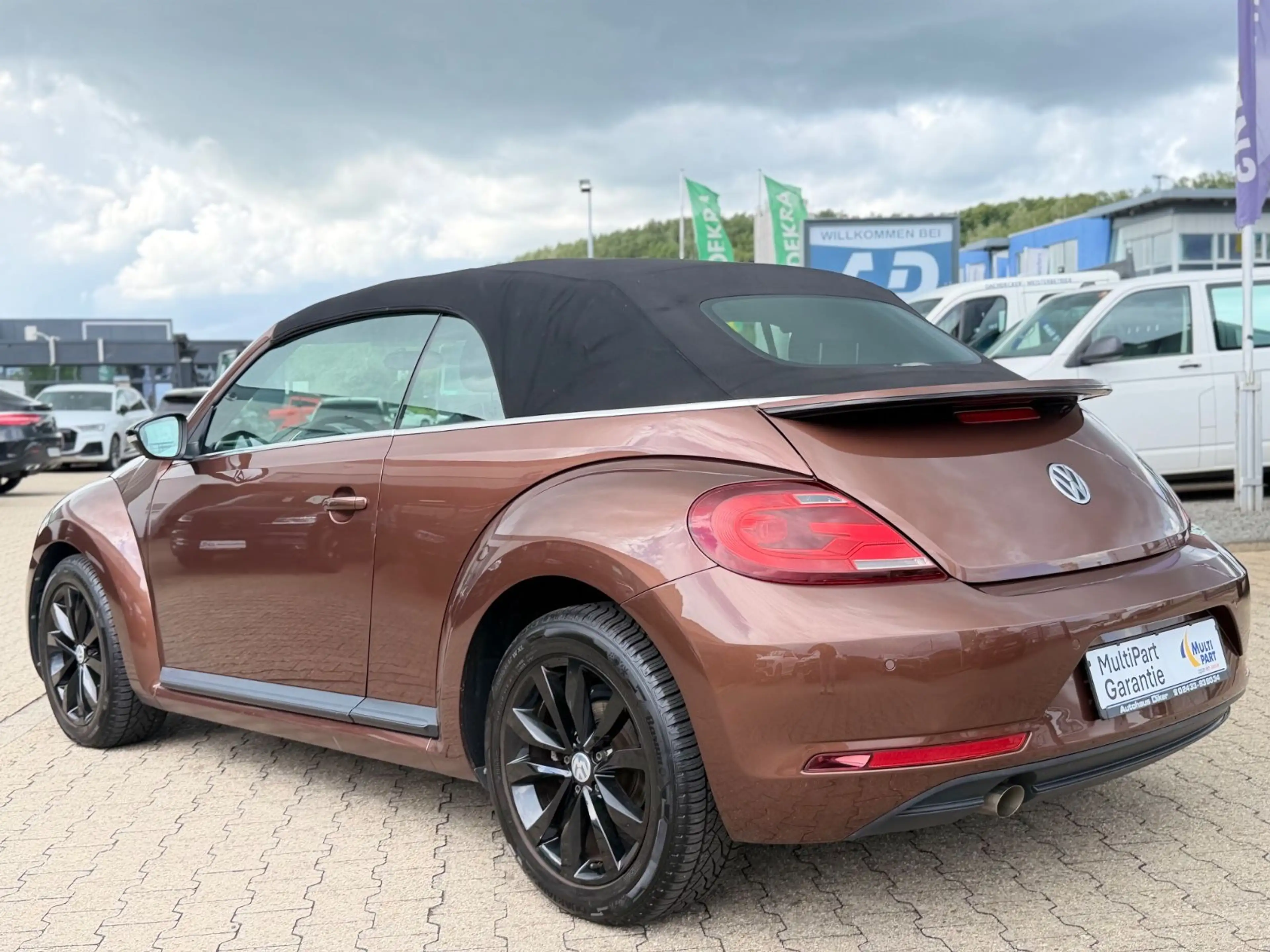 Volkswagen Beetle Cabriolet Design-Paket Black Style — photo 7