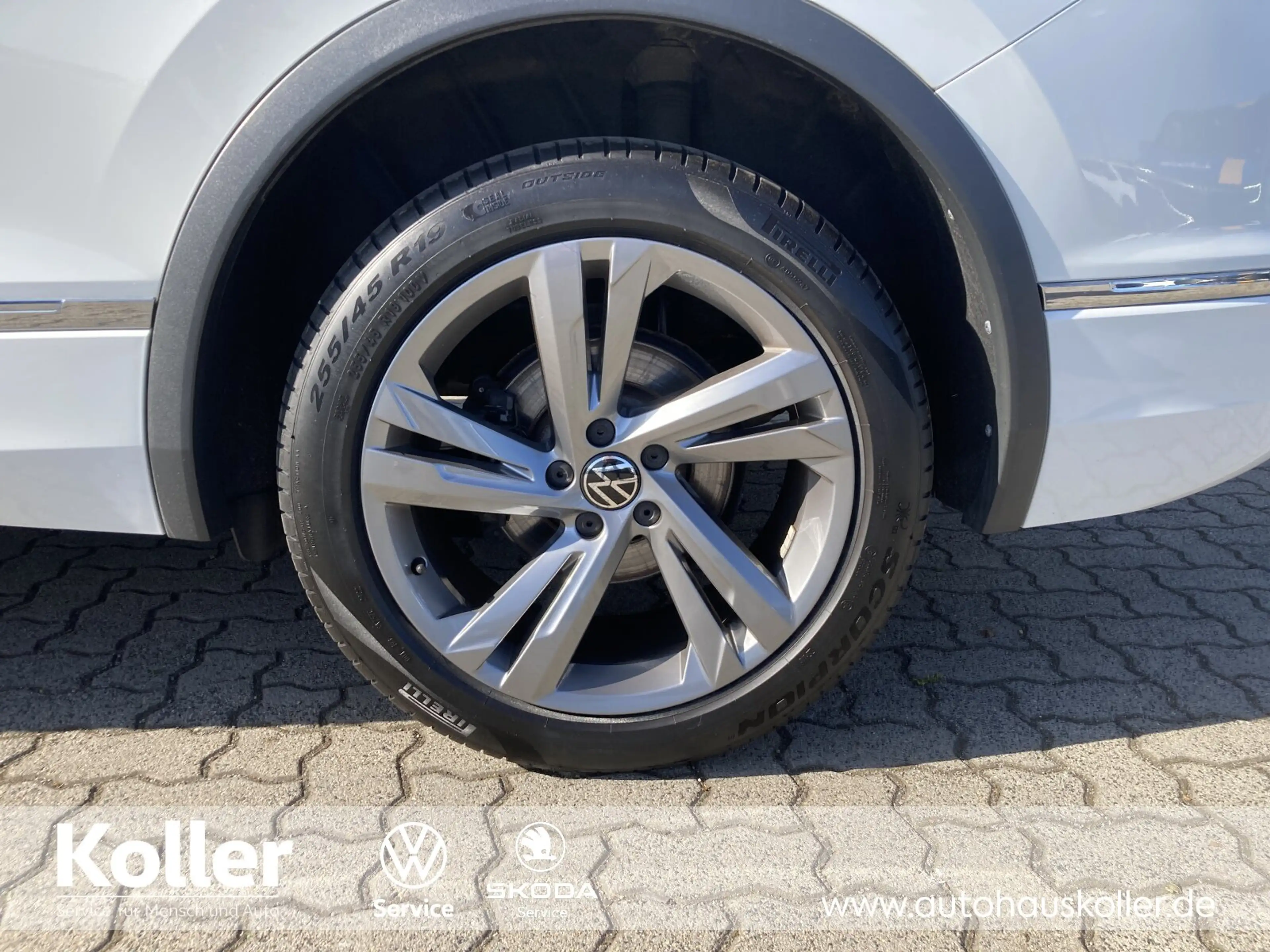 Volkswagen Tiguan Allspace Tiguan Allspace 2.0 TDI DSG 4MO R-Line Leder 7S — photo 7