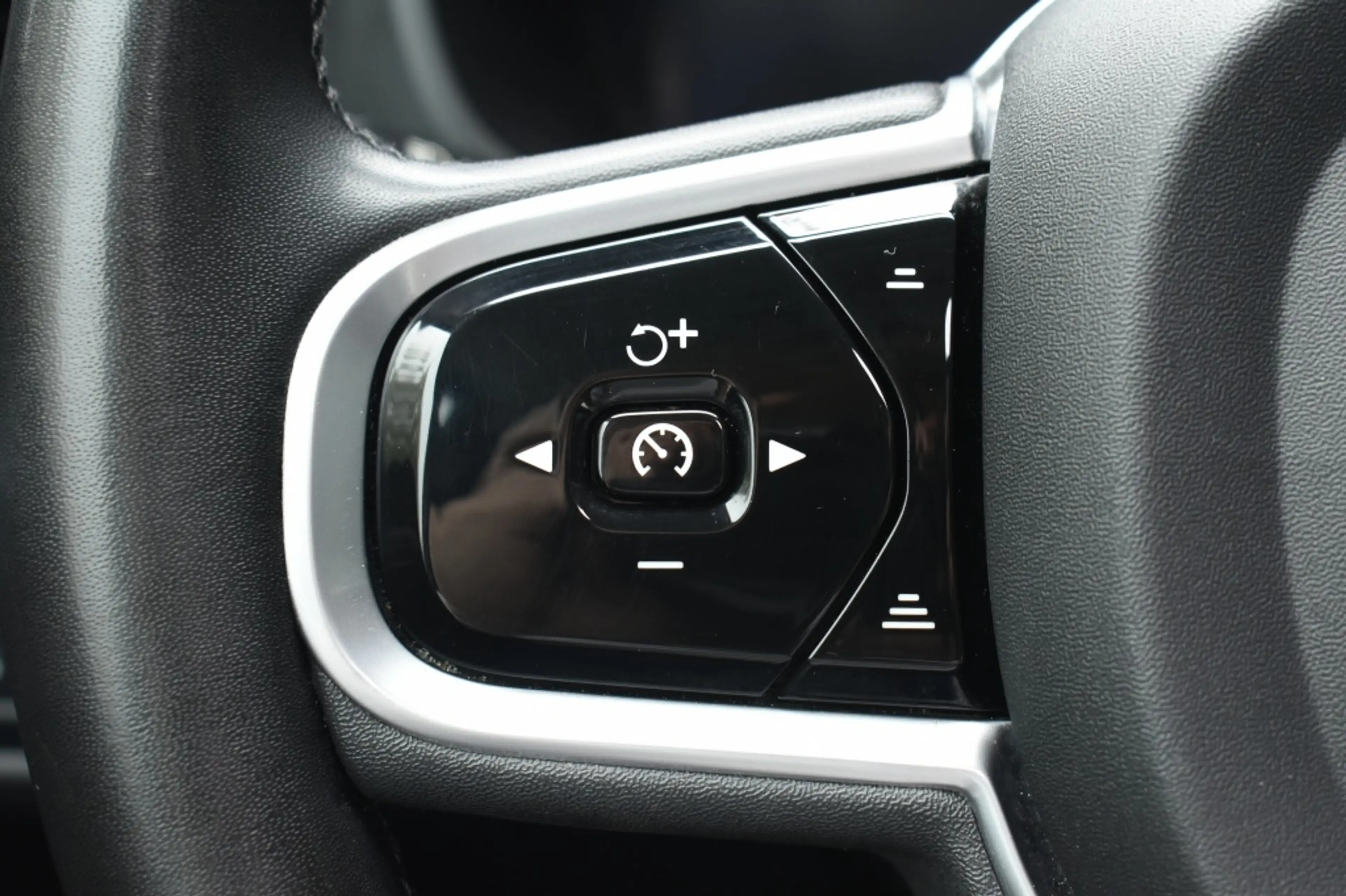 Volvo XC60 T6 350pk [Long Range] AWD Plus Bright | Driver Ass — photo 27
