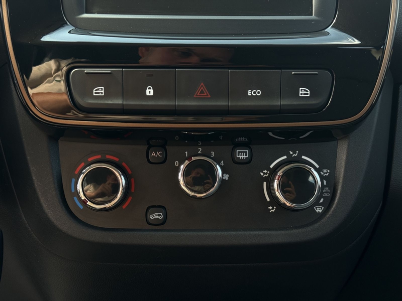 Dacia Spring Electric Extreme *1.HAND*CCS*KAMERA*LEDER — photo 15
