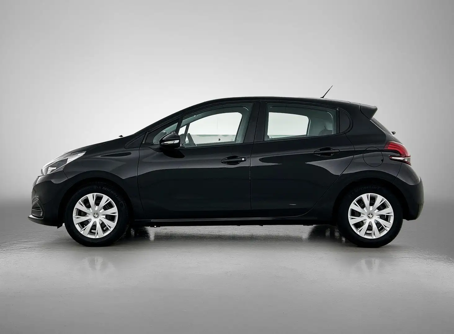 Peugeot 208 1.2 PureTech Active Schwarz - 2