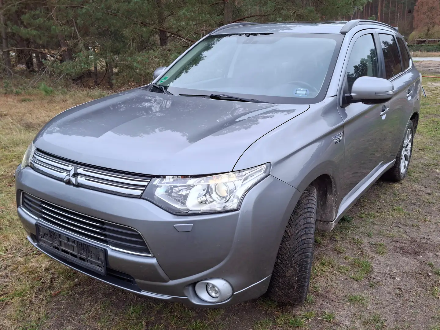 Mitsubishi Outlander Outlander 2.0 4WD Plug-In Hybrid Grau - 1