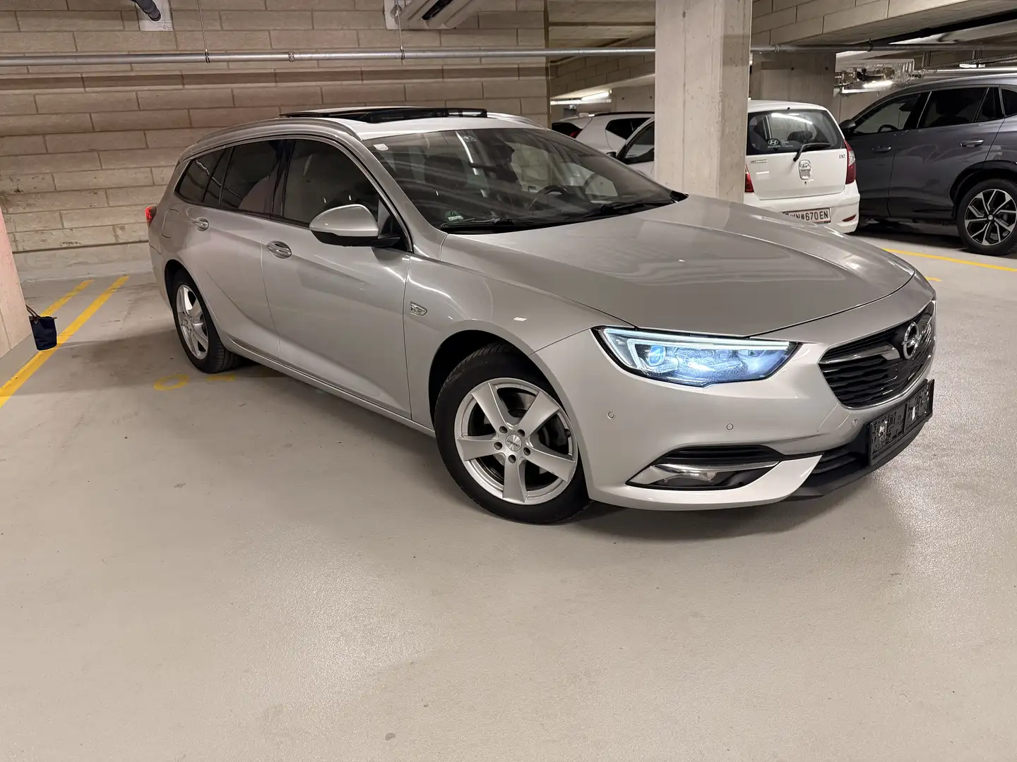 Opel Insignia Grand Sport 2.0 Diesel Automatik Business Edition - 2