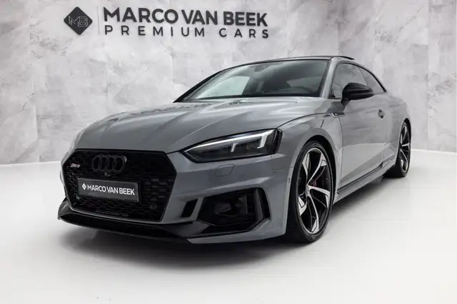 Audi RS5 view 4