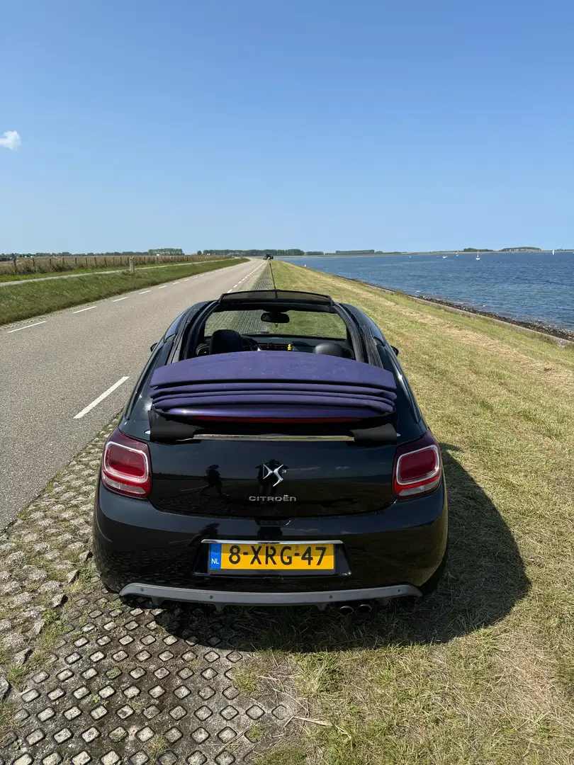 Citroen DS3 1.6 THP Sport Chic cabrio Zwart - 2