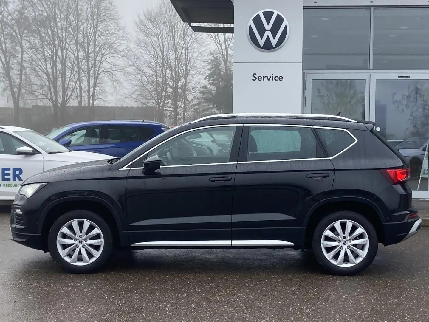 SEAT Ateca 1.5 TSI DSG X-Perience EL.HECK+NAVI-PRO+LE Schwarz - 2