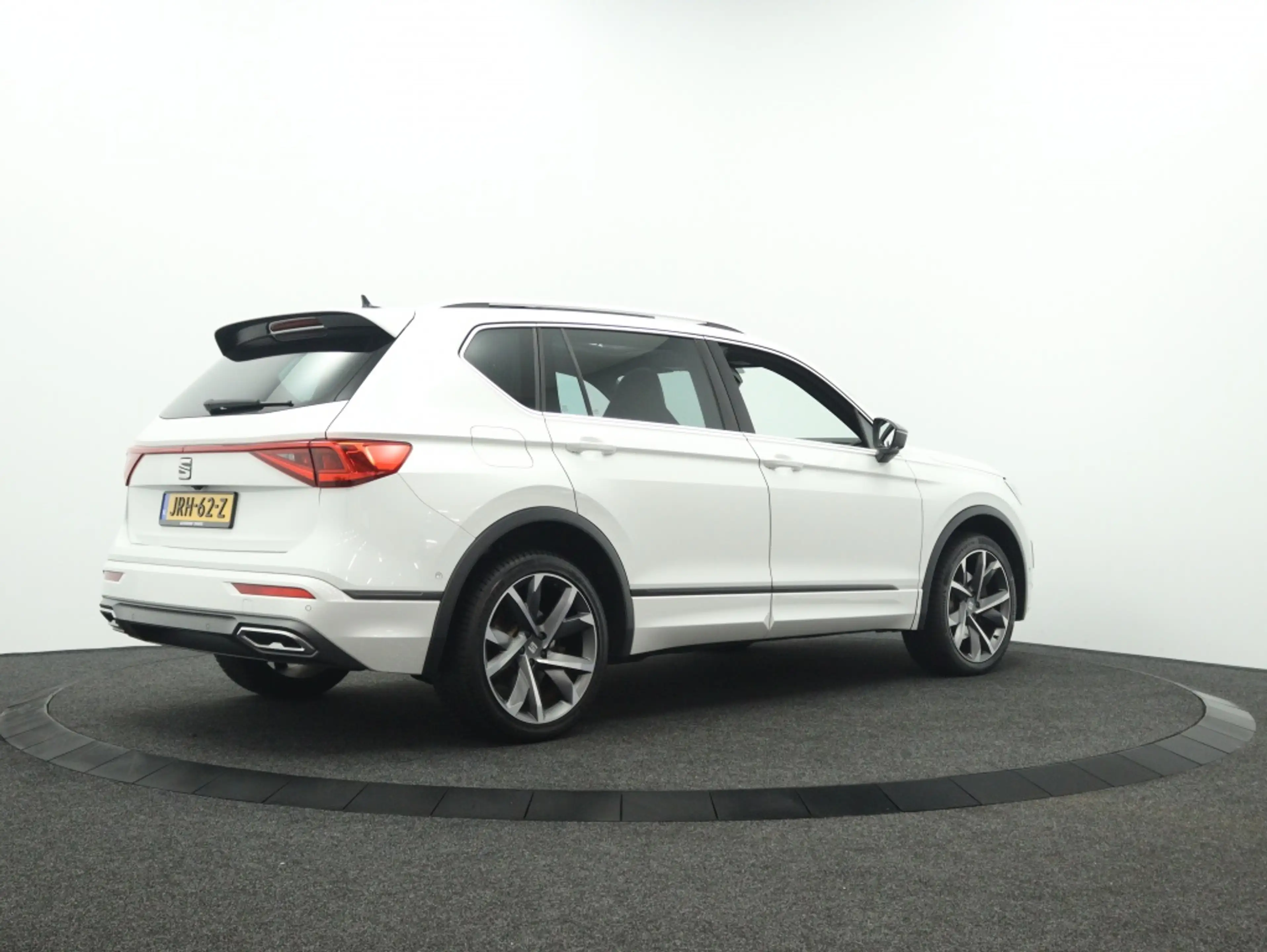 SEAT Tarraco 1.4 TSI e-Hybrid PHEV FR 245PK DSG | Pano | Trekha — photo 2