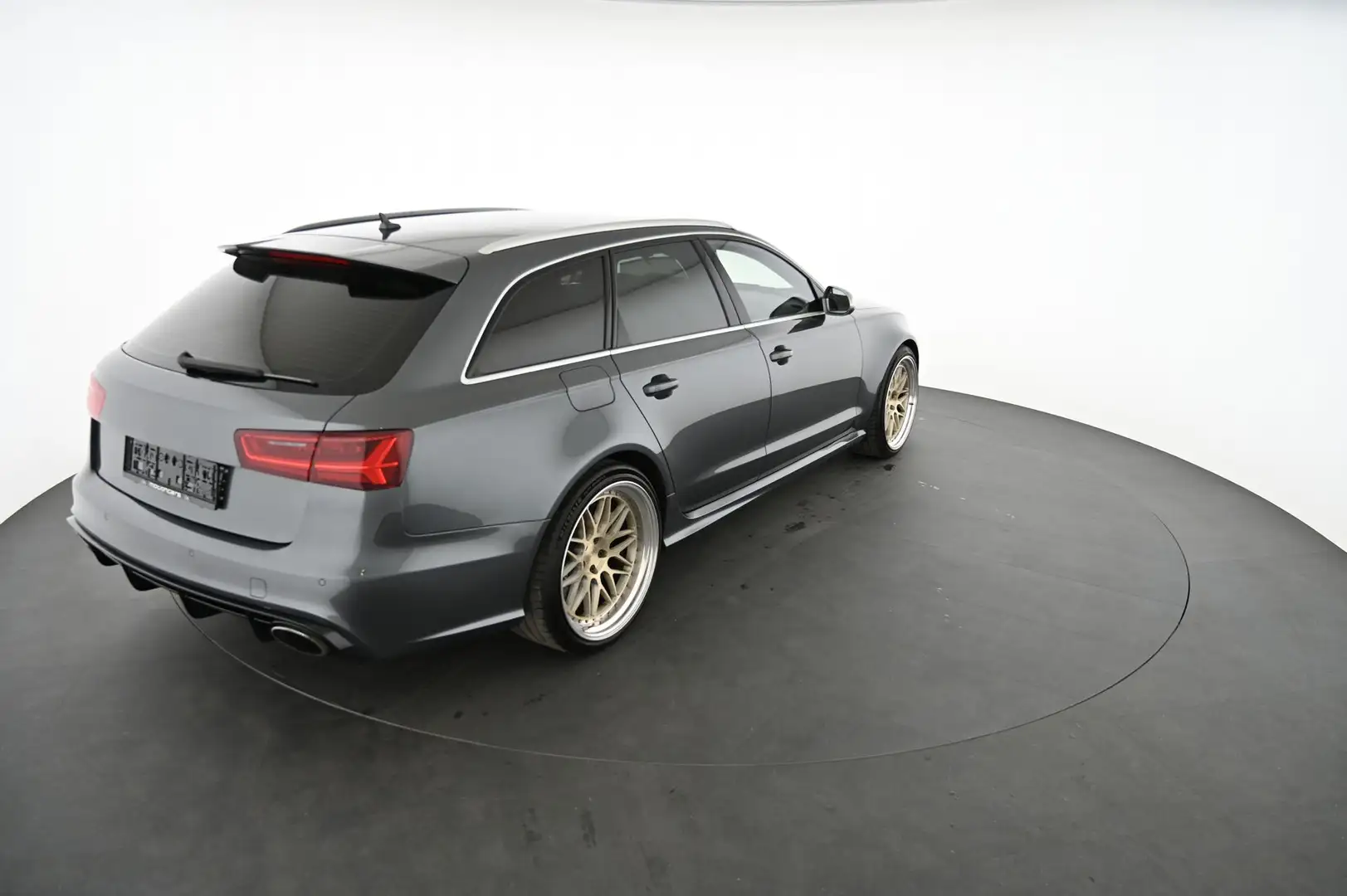 Audi RS6 RS 6 4.0 TFSI quattro Avant EXP € 39.980,- Grau - 2