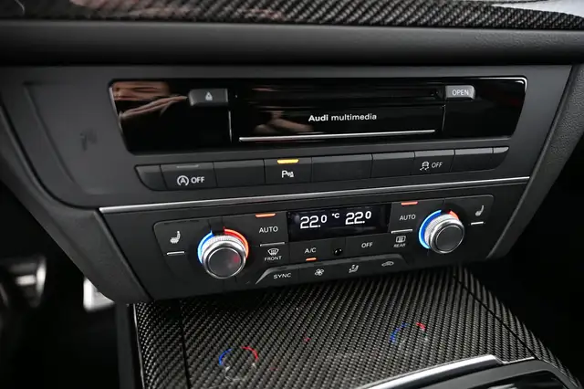 Audi RS6 view 23