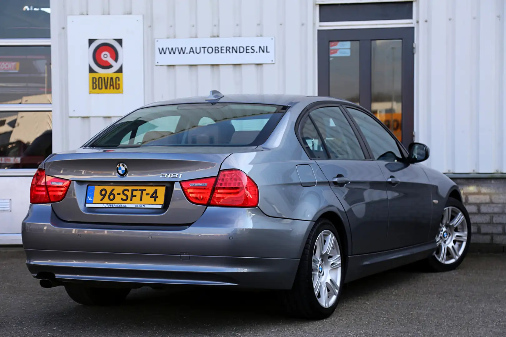 BMW 318 3-serie 318i Luxury Line*NL-Auto*Perfect Onderh.*L Szürke - 2
