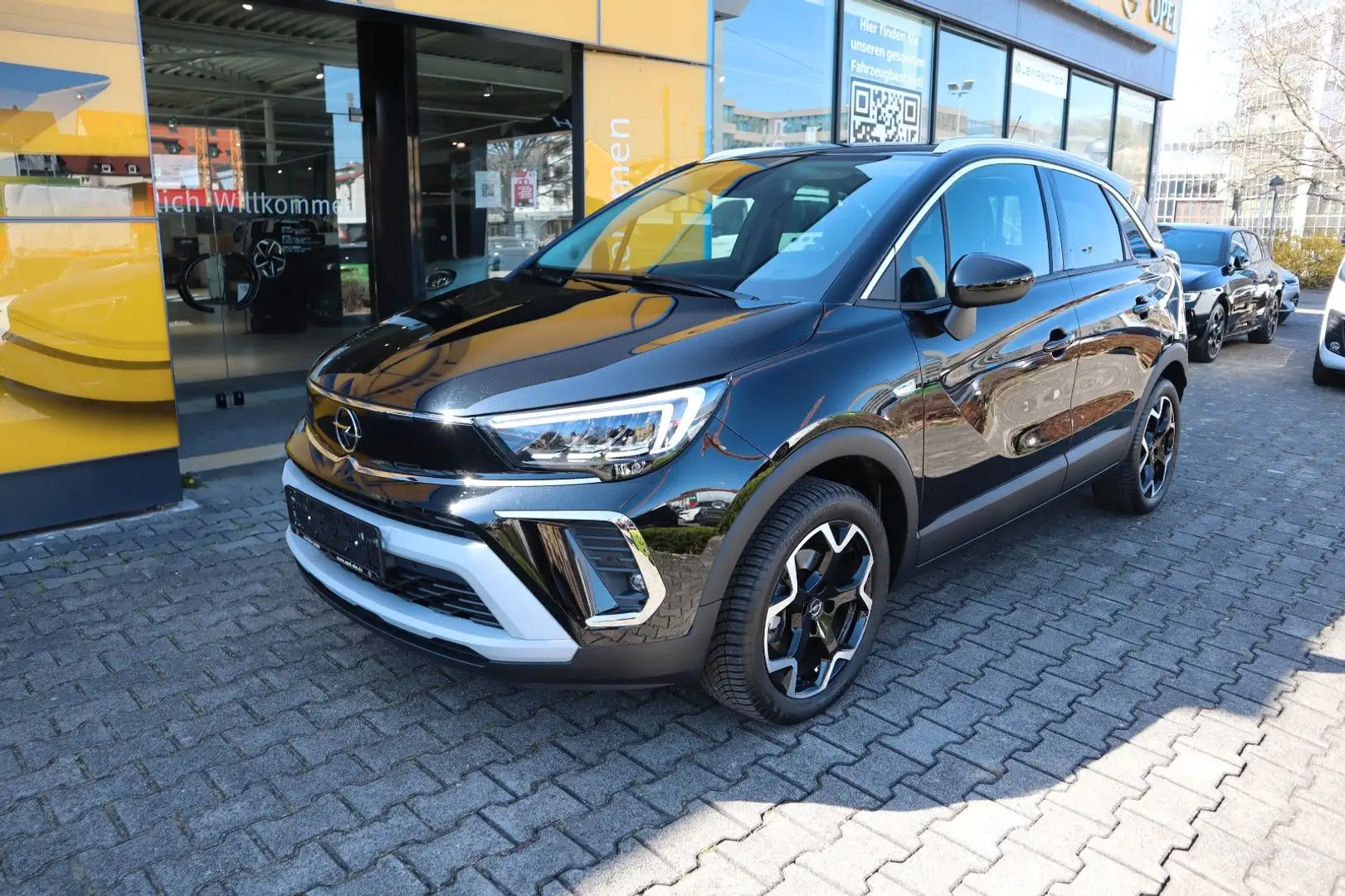 Opel Crossland X Crossland 1.2T AT6 Ultimate-Paket, AHK, Navi Pro Schwarz - 2