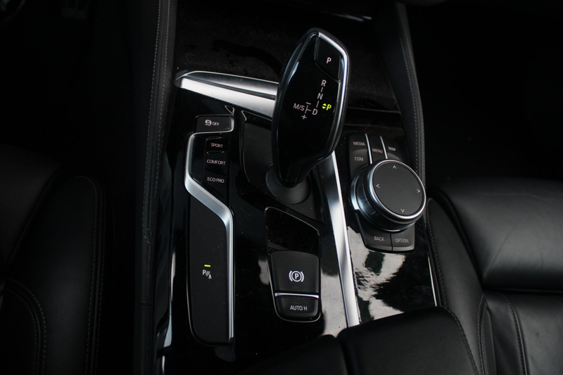 BMW 540 5-serie Touring 540i xDrive M-Sport High Executive — photo 30