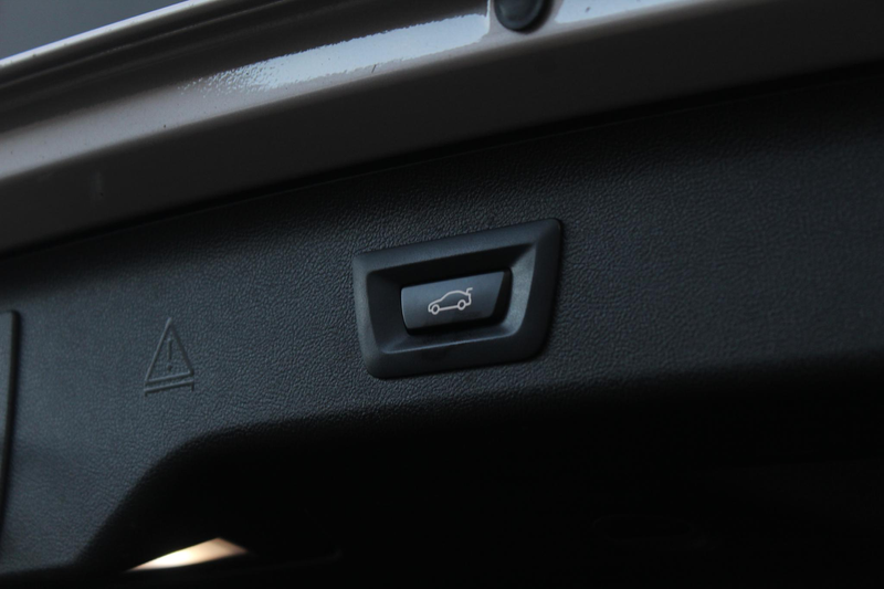 BMW 540 5-serie Touring 540i xDrive M-Sport High Executive — photo 31