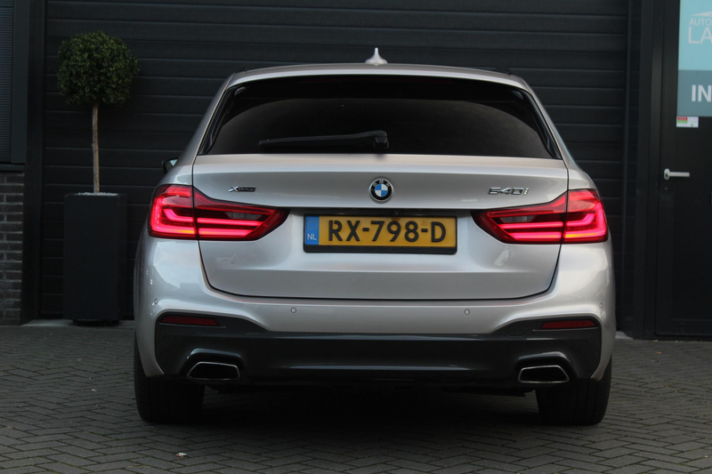 BMW 540 5-serie Touring 540i xDrive M-Sport High Executive — photo 4