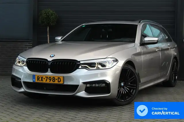 BMW 540 5-serie Touring 540i xDrive M-Sport High Executive
