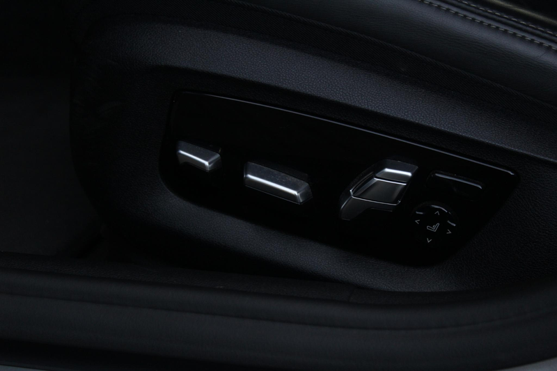 BMW 540 5-serie Touring 540i xDrive M-Sport High Executive — photo 16