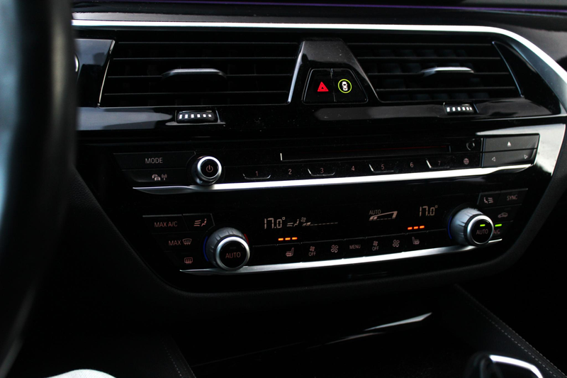 BMW 540 5-serie Touring 540i xDrive M-Sport High Executive — photo 28