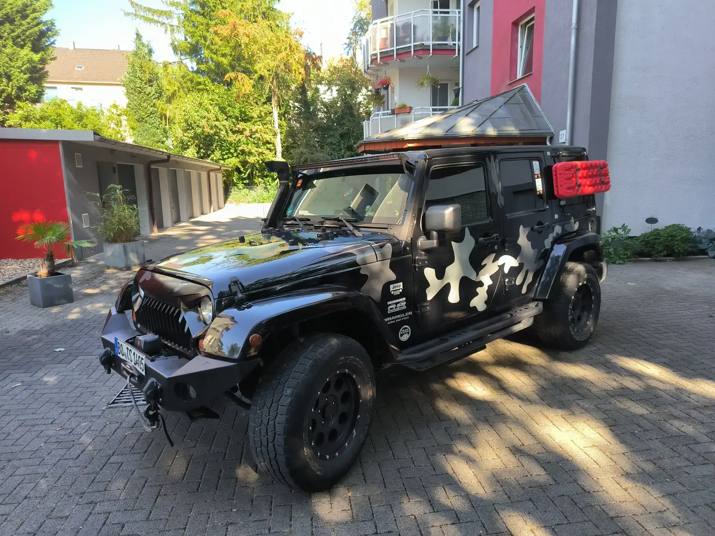 Jeep Wrangler Wrangler Unlimited 3.8 Automatik Sahara Schwarz - 2