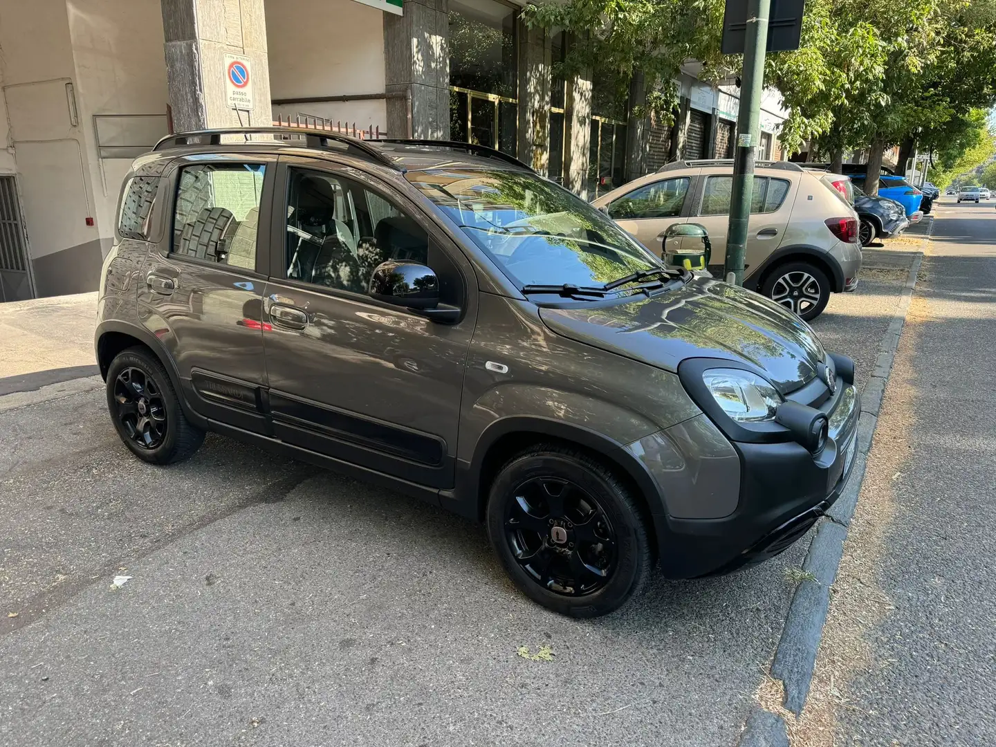 Fiat Panda 1.0 hybrid Trussardi Grigio - 1