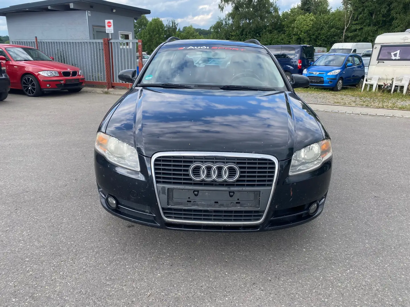 Audi A4 Avant 2.0 TDI Schwarz - 1