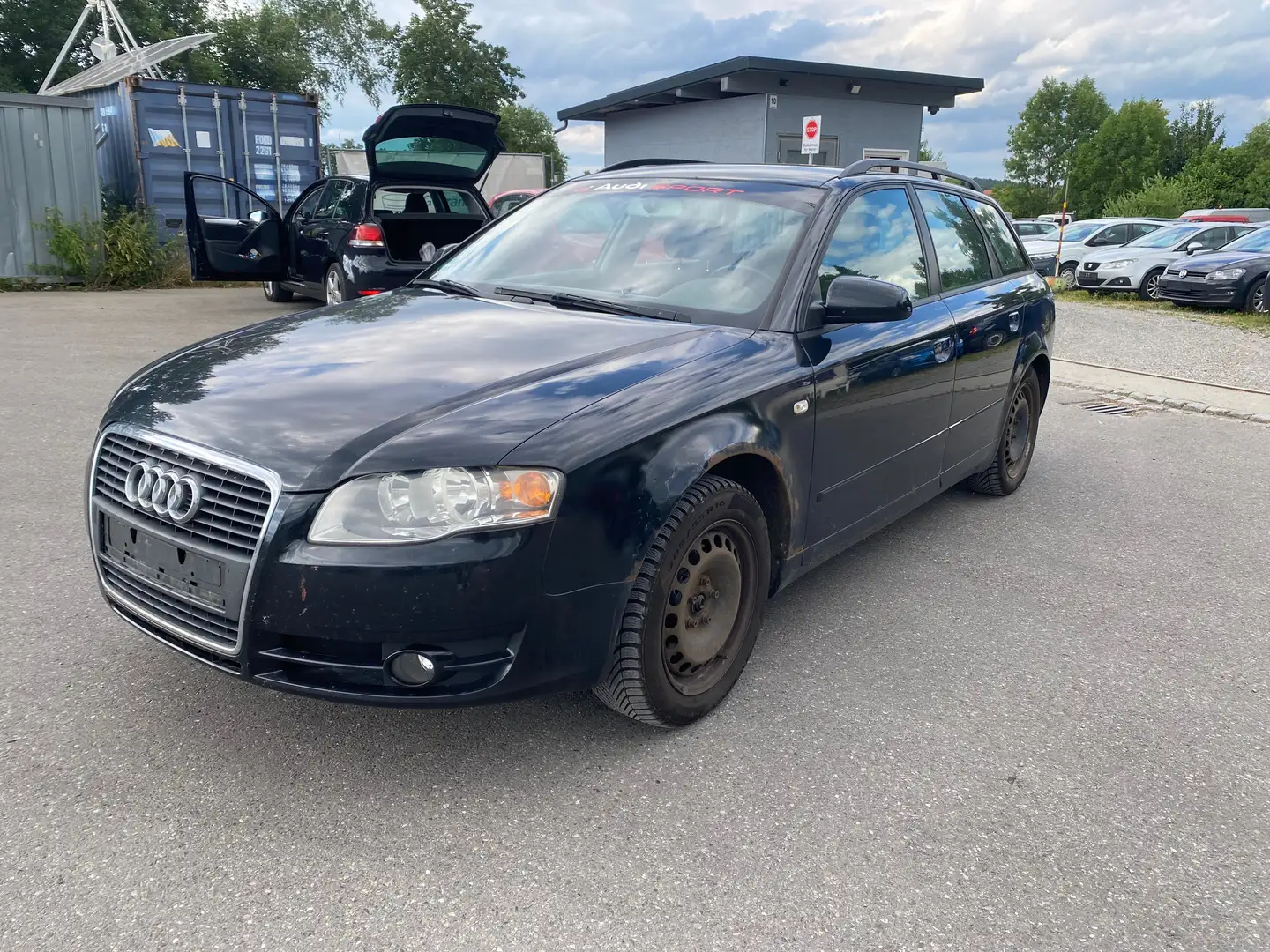 Audi A4 Avant 2.0 TDI Schwarz - 2