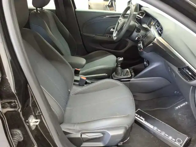 Opel Corsa view 8
