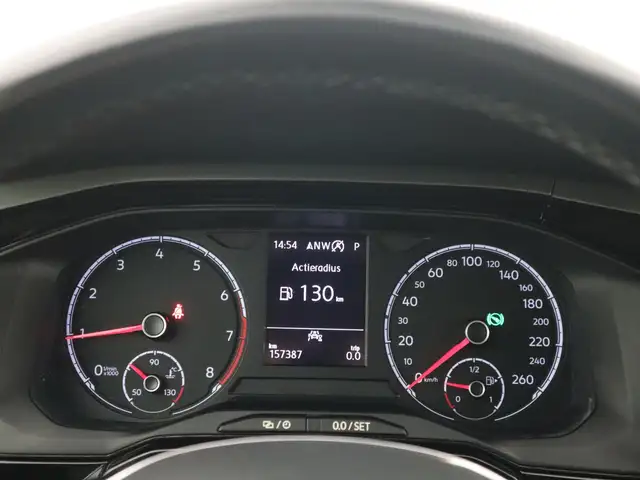 Volkswagen Polo view 30