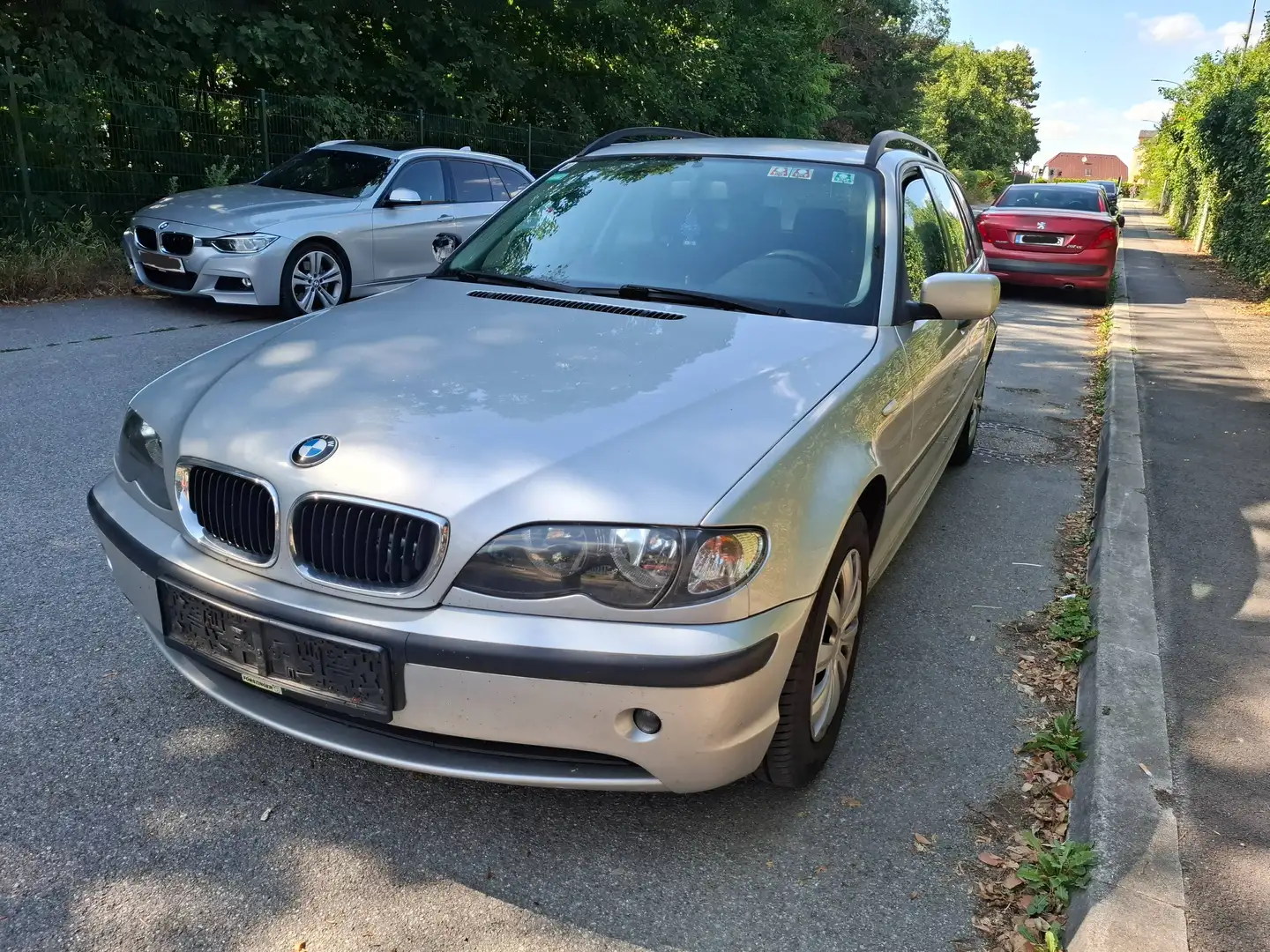 BMW 318 318d touring Ö Paket,voll fahrbereit Silber - 1