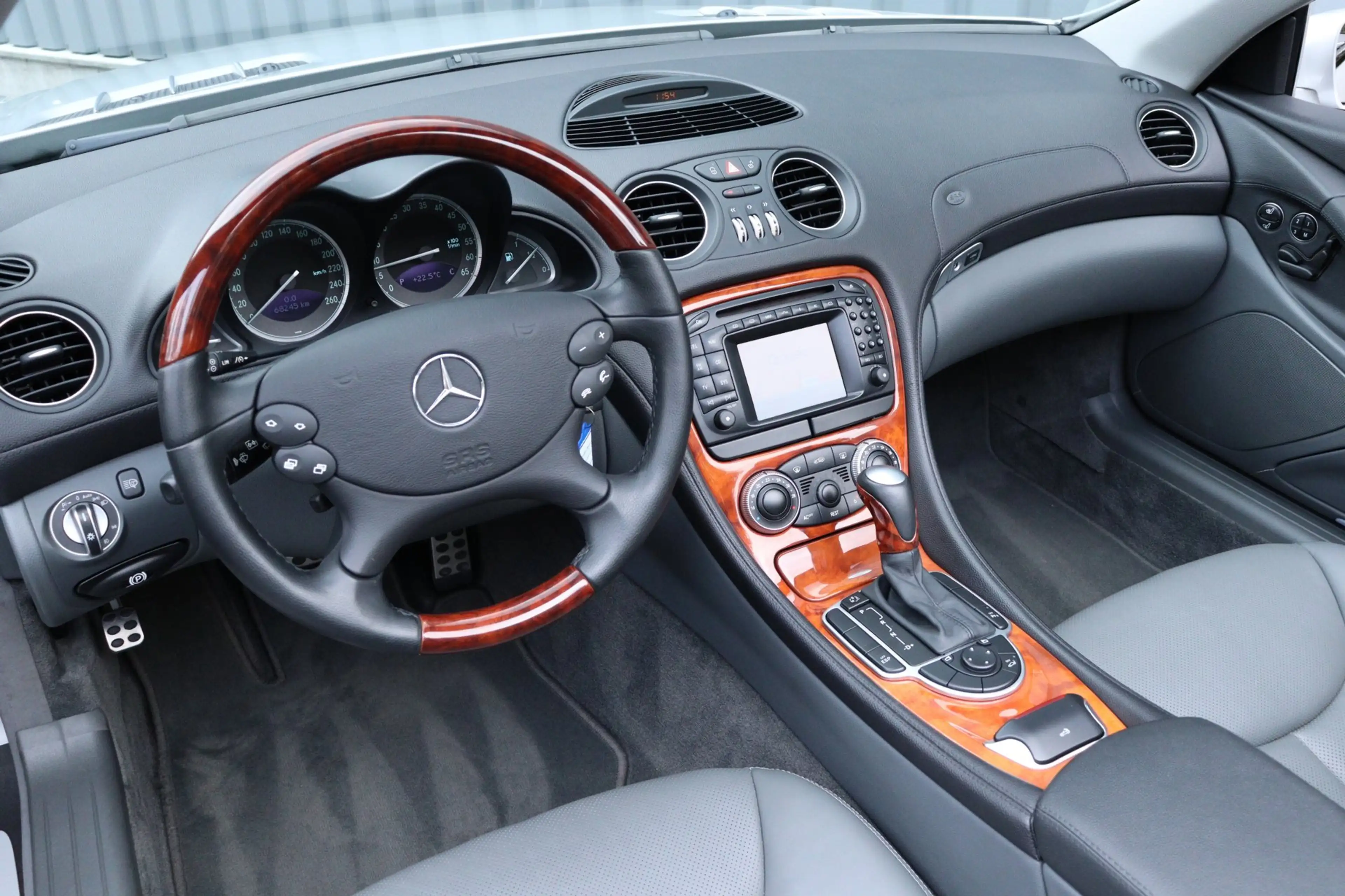 Mercedes-Benz SL 350 V6 245 PK *68.245KM.!* — photo 2
