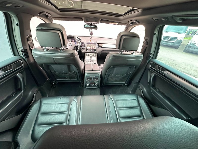 Volkswagen Touareg 3.0TDI V6 262PS R-line — photo 10