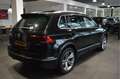 Volkswagen Tiguan 2.0 TDI R-LINE navi leer pano camera trekhaak 19 i Zwart - thumbnail 4