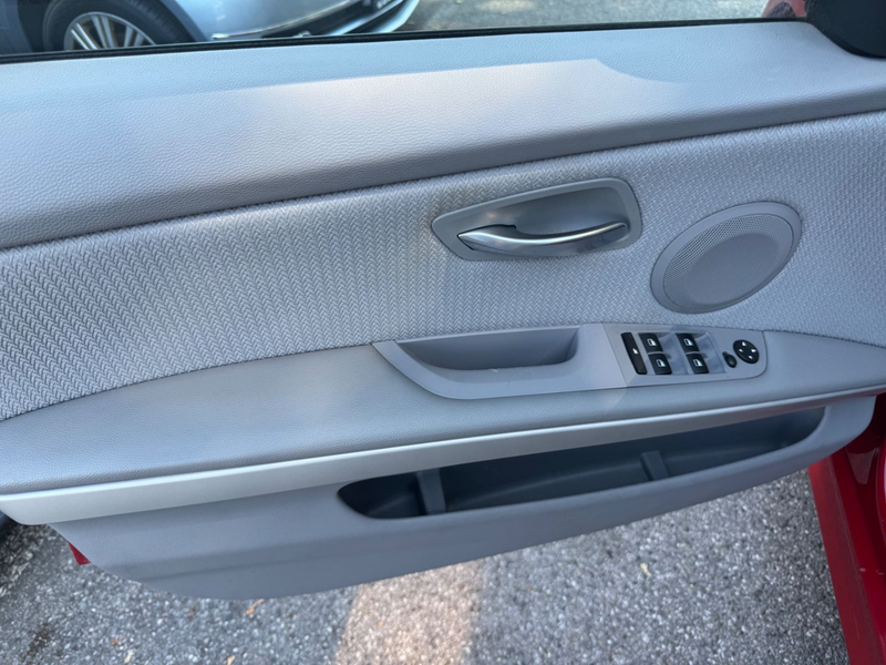 BMW 320 3 Limousine 320 i Aut SHZ PDC — photo 13