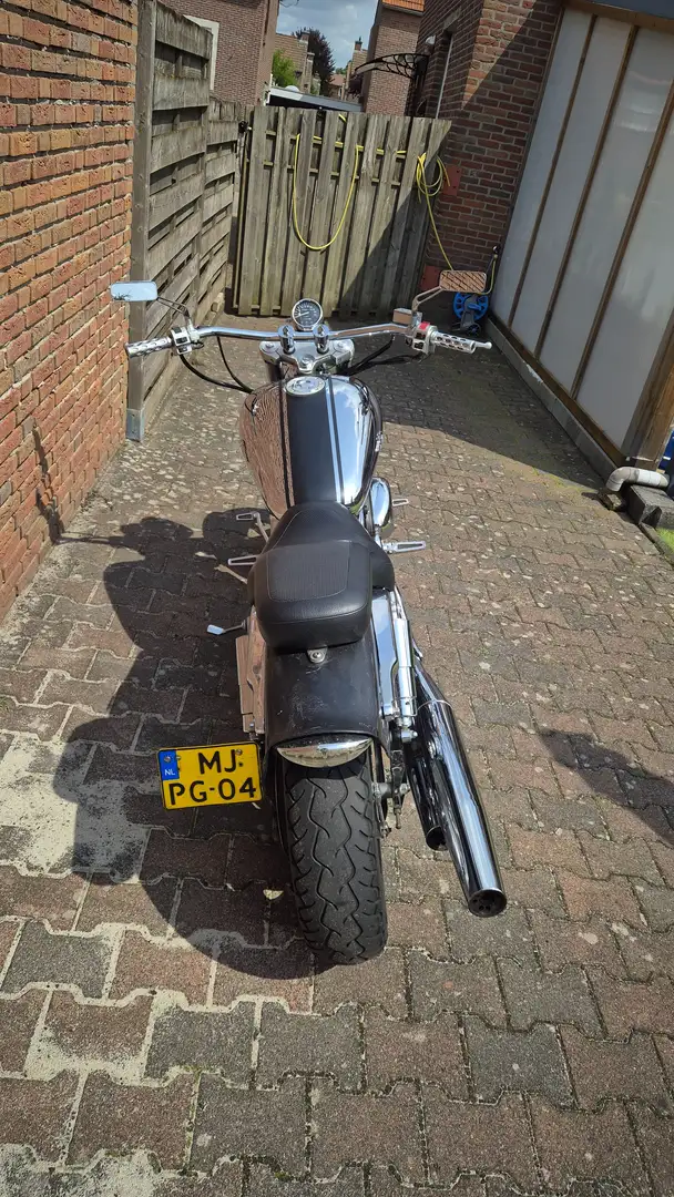 Suzuki VZ 800 Marauder Argent - 2