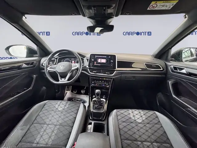 Volkswagen T-Roc view 12