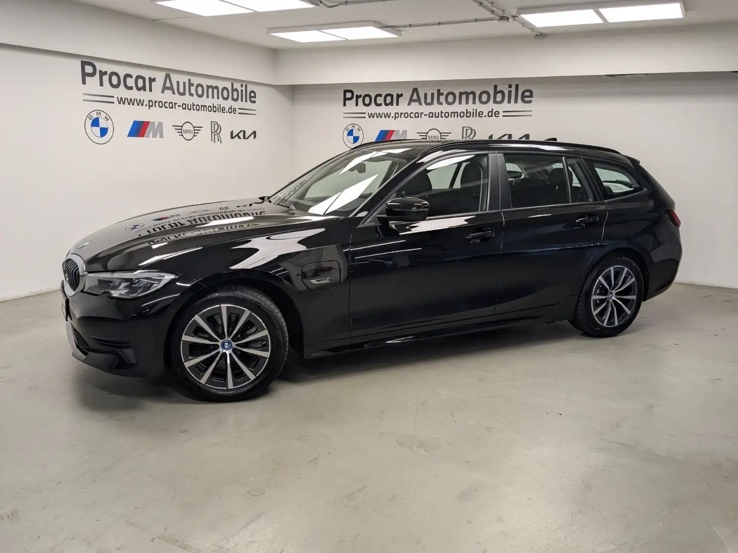 BMW 320 e Laser HiFi DA PA Live Prof DAB 0,5% DW Schwarz - 2