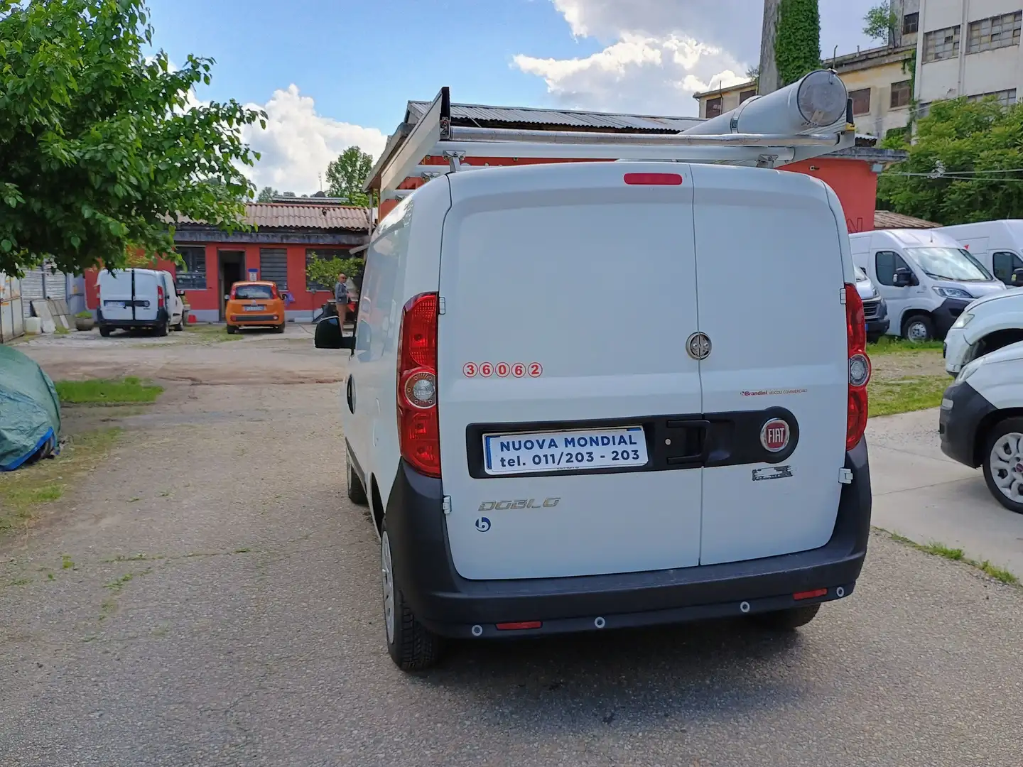 Fiat Doblo 1.6 MJT 105 CV Weiß - 2